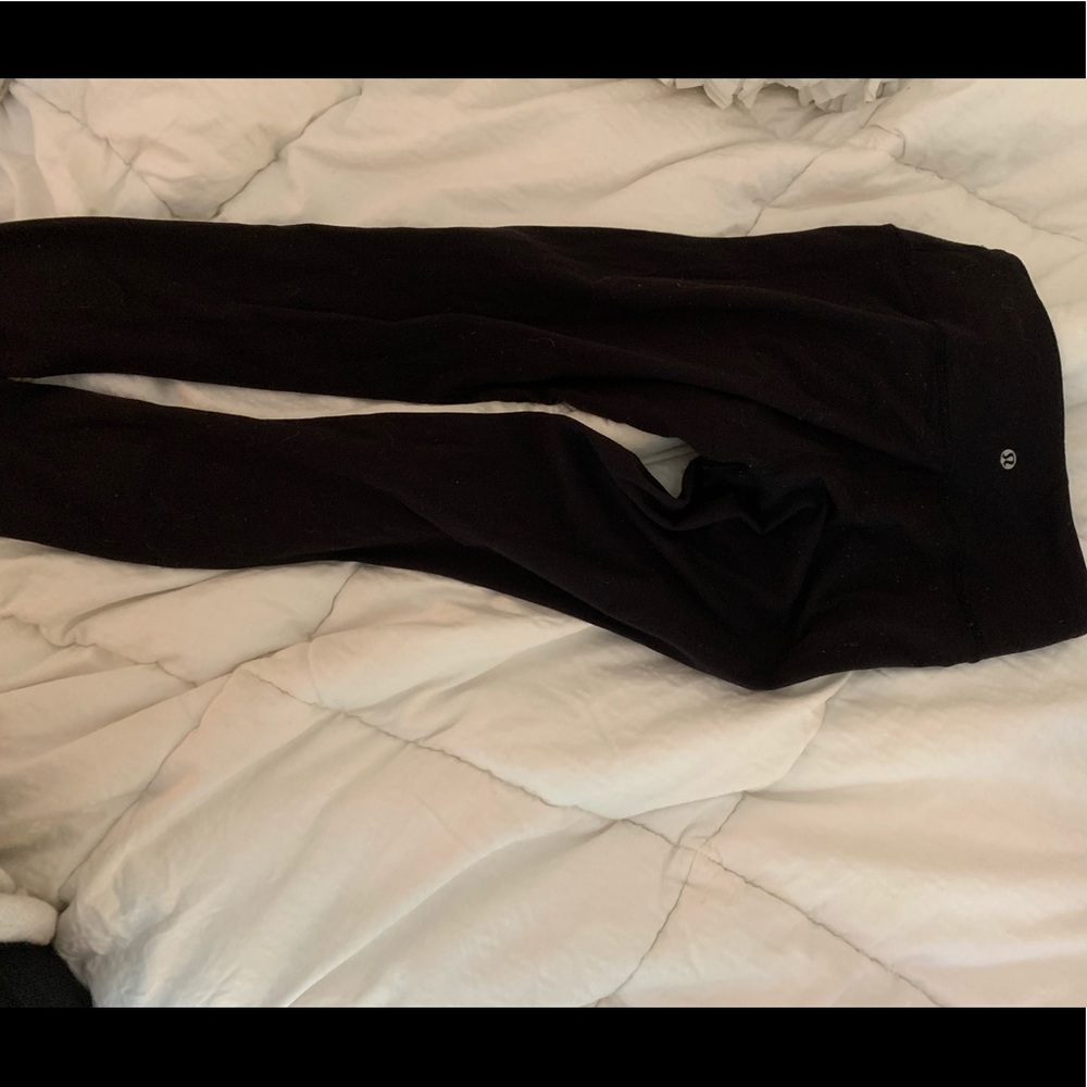 Lululemon wunder under black leggings
